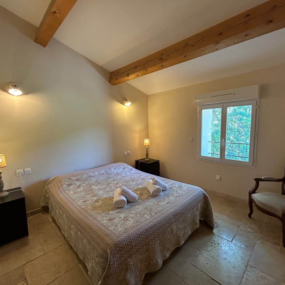 Chambre avec lit queen size 160X200-presta