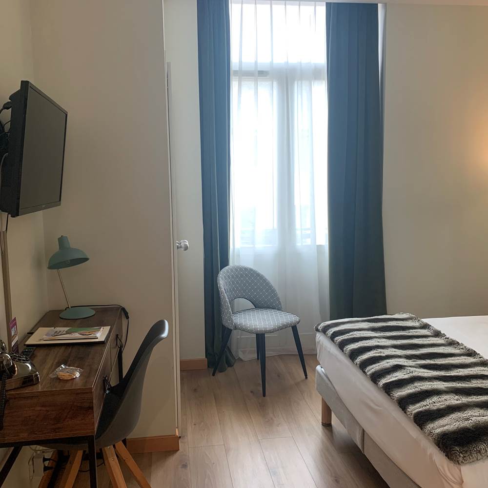 Chambre Confort avec Balcon de l´hôtel le Vintage à Quimperlé-presta