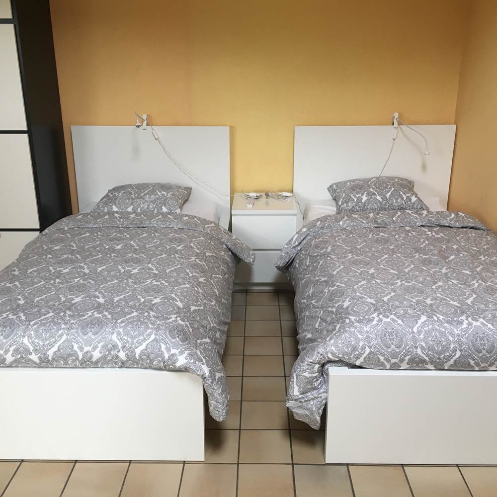 2.3.2. Premier étage - troisième chambre - 2 lits simples-presta