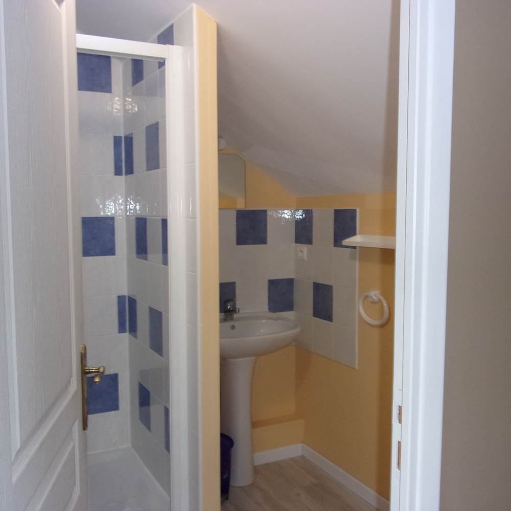 Chambre Combade, salle d'eau-presta