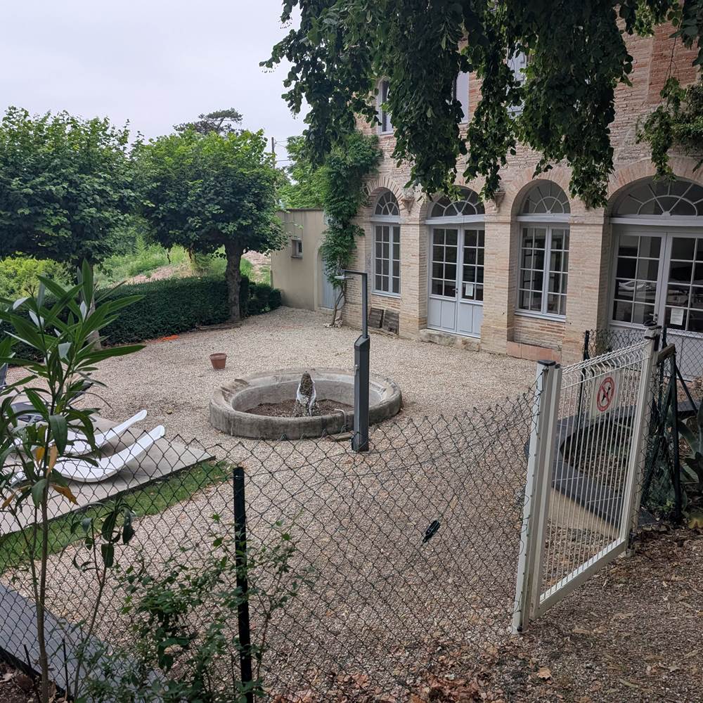 Devant l'Orangerais-presta
