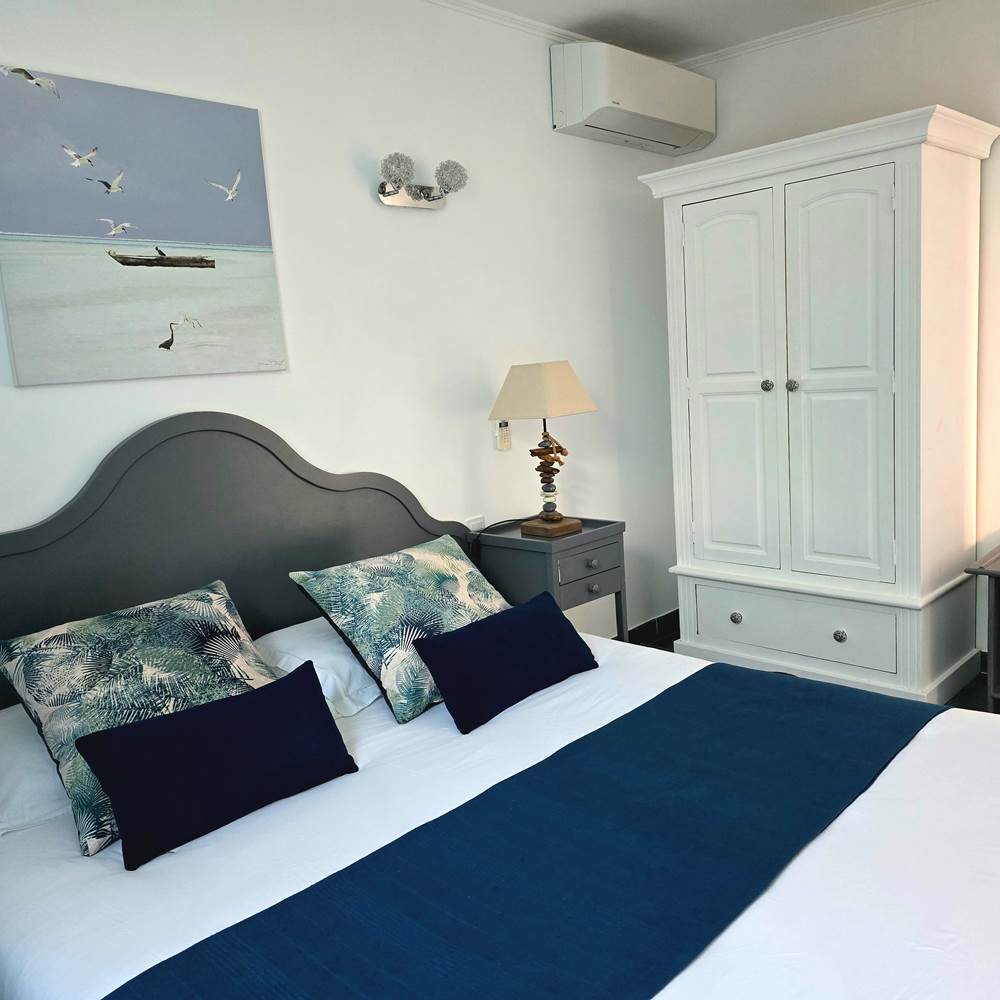 chambre-appartement-roya-bleu-azur-corse-presta