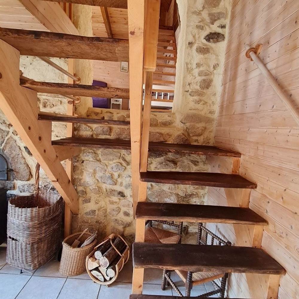 Les Eduens - escalier-presta