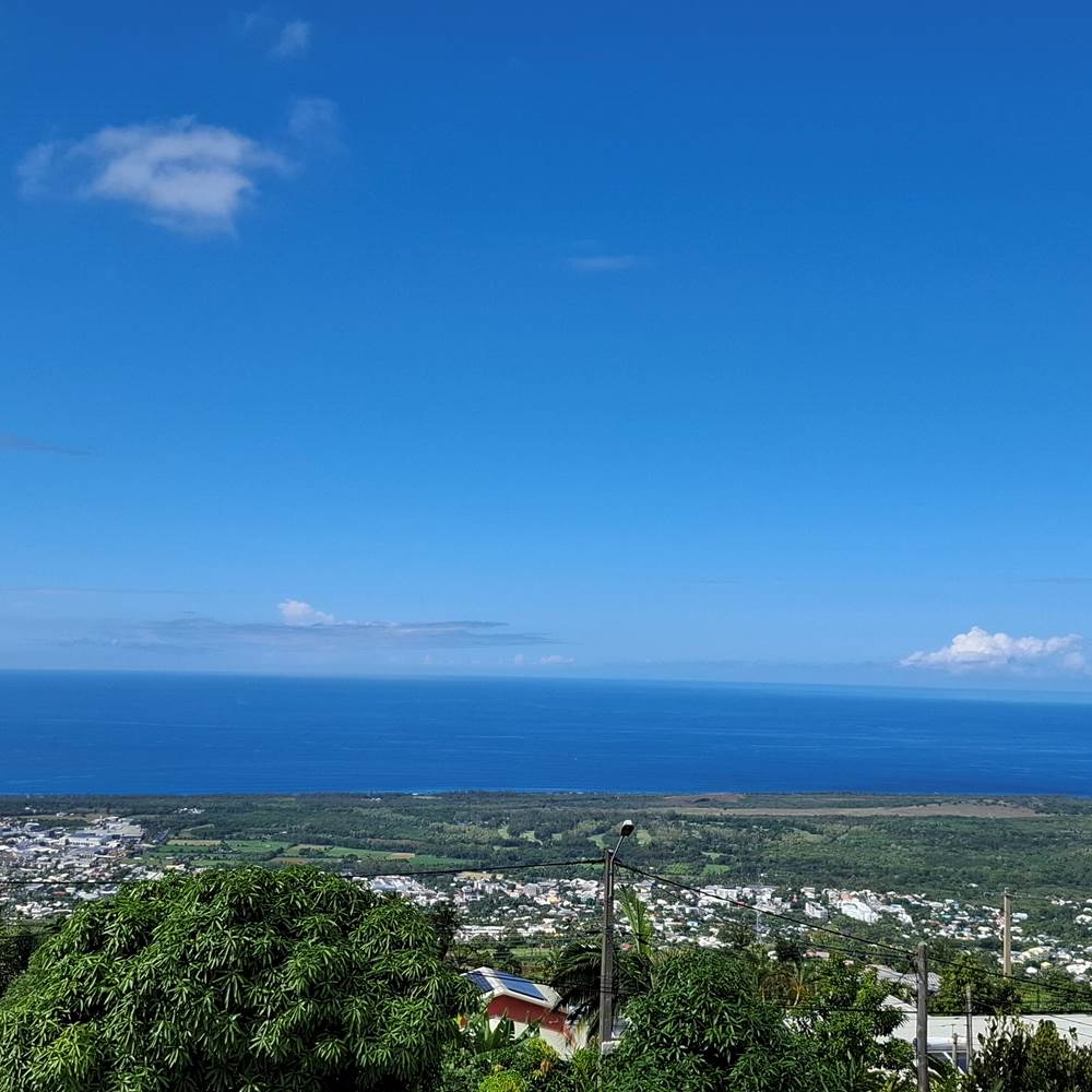 VUE SUR L'OCEAN INDIEN
