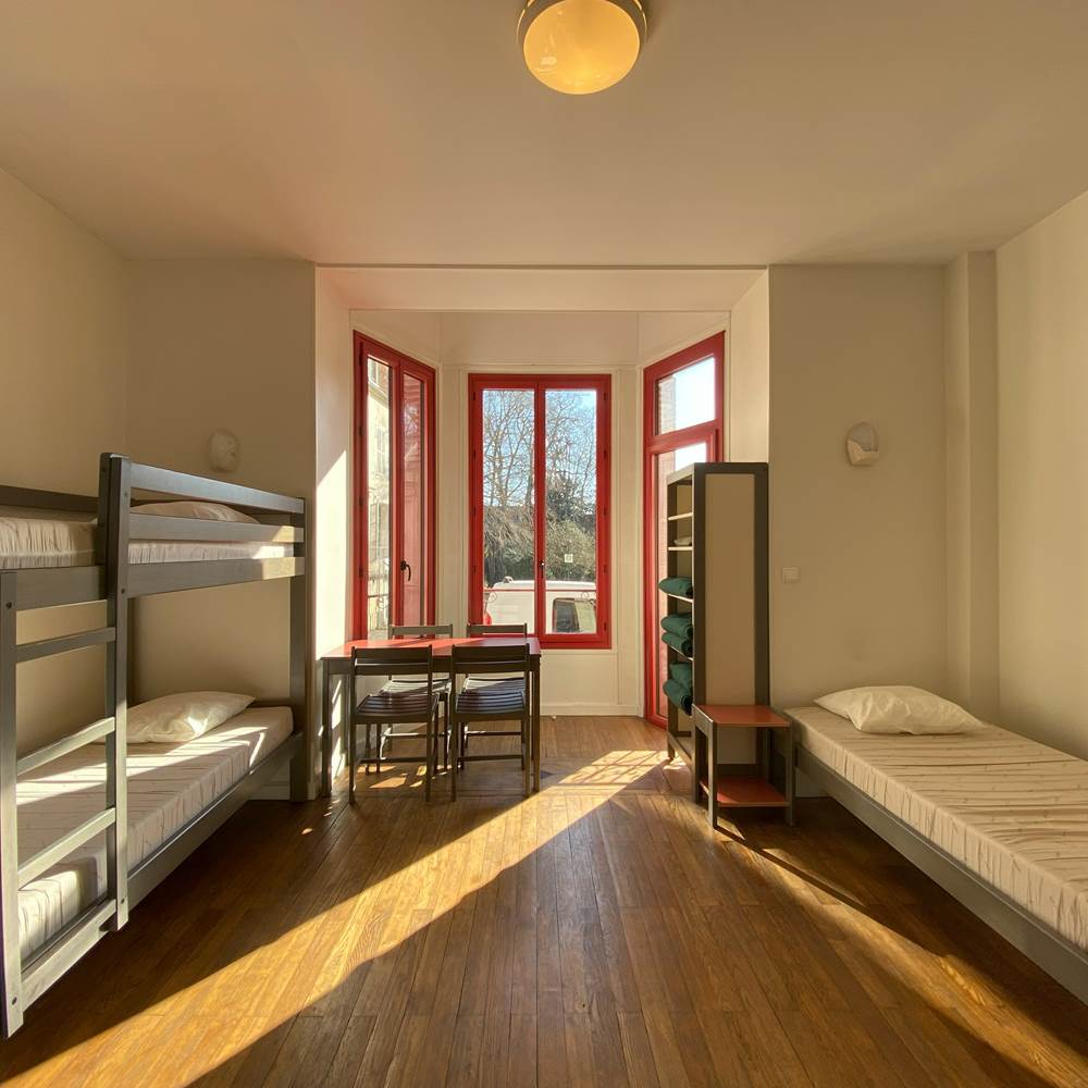 Chambre 3pers 12 Maison du Randonneur AuxR_M_la_rando