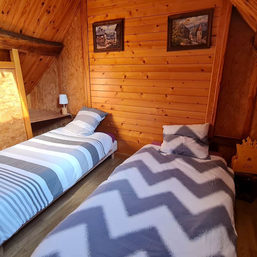 Les Eduens - chambre etage 3-presta