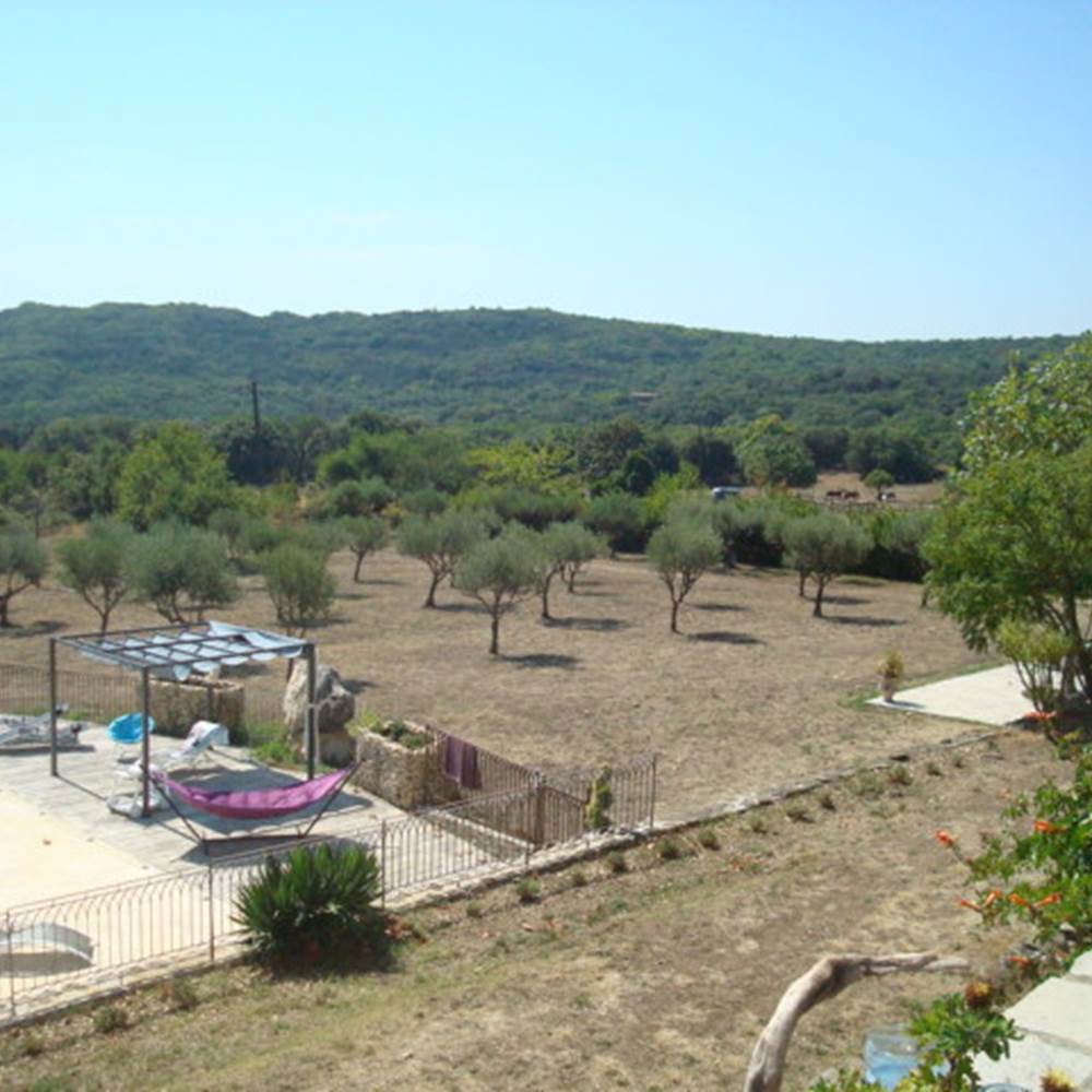 Piscine, Paillote-presta
