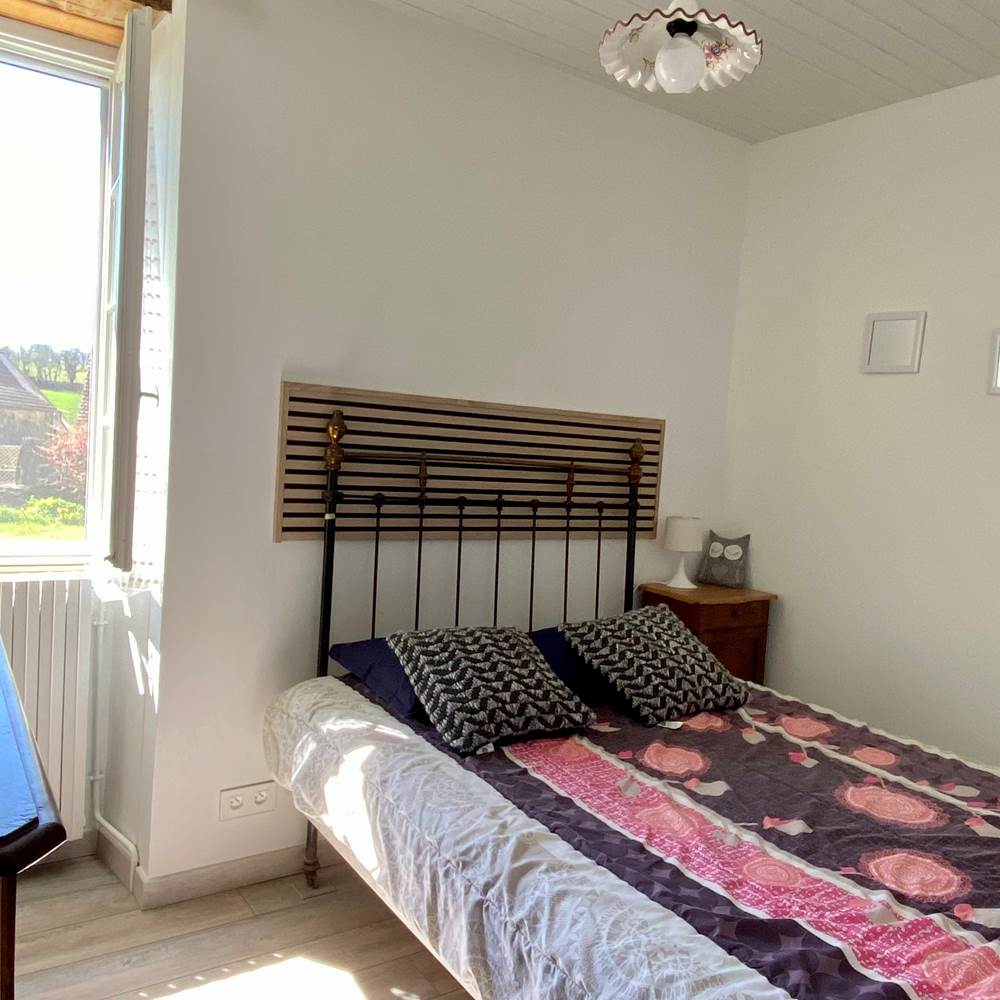 Chambre lumineuse rénovée