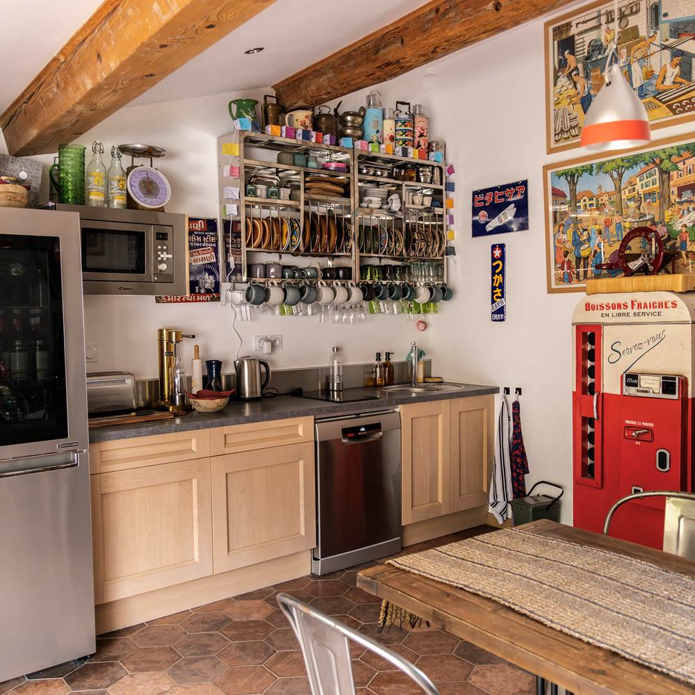 La cuisine des hôtes-gallery
