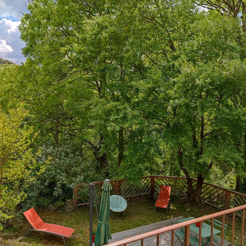 Jardin privatif de la chambre d hotes de L Esquirol-presta