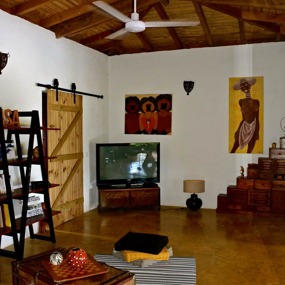 Salon tv Saint Louis Marie Galante Mounkapousse-presta