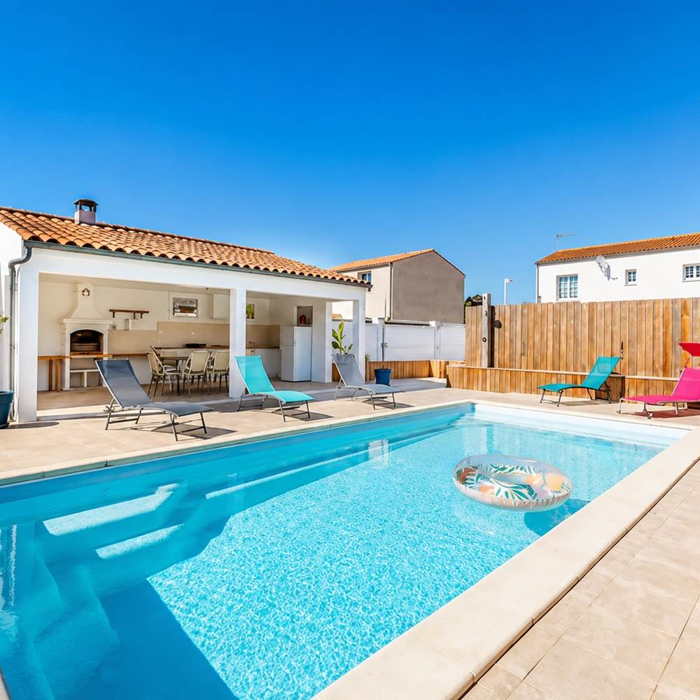 Piscine avec terrasse ensoleillée – Villa du Moulin Blanc 3* à Saint-Pierre-d’Oléron-gallery