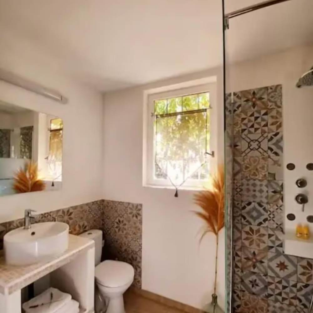 STUDIO LUBERON - SALLE DE BAINS