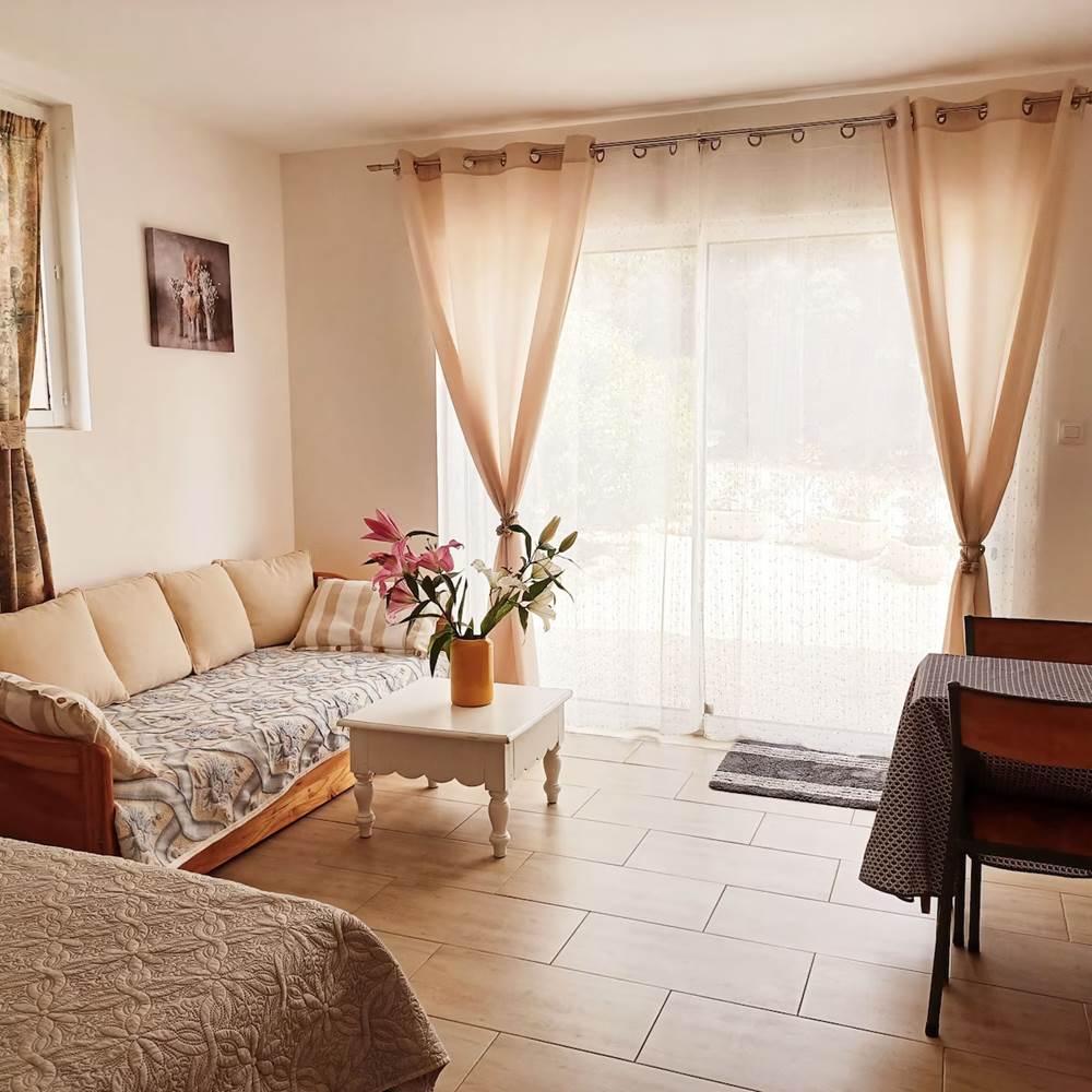 STUDIO LUBERON - ESPACE SALON