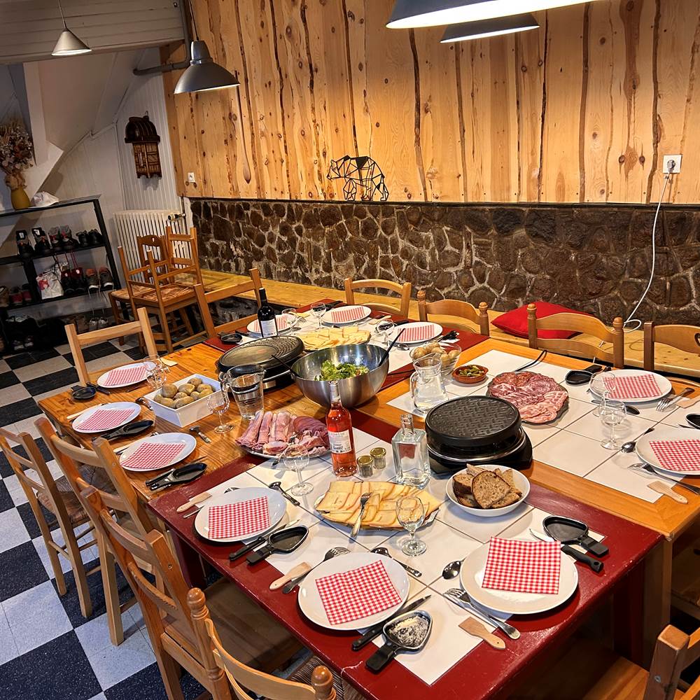 Raclette montagne hiver-gallery