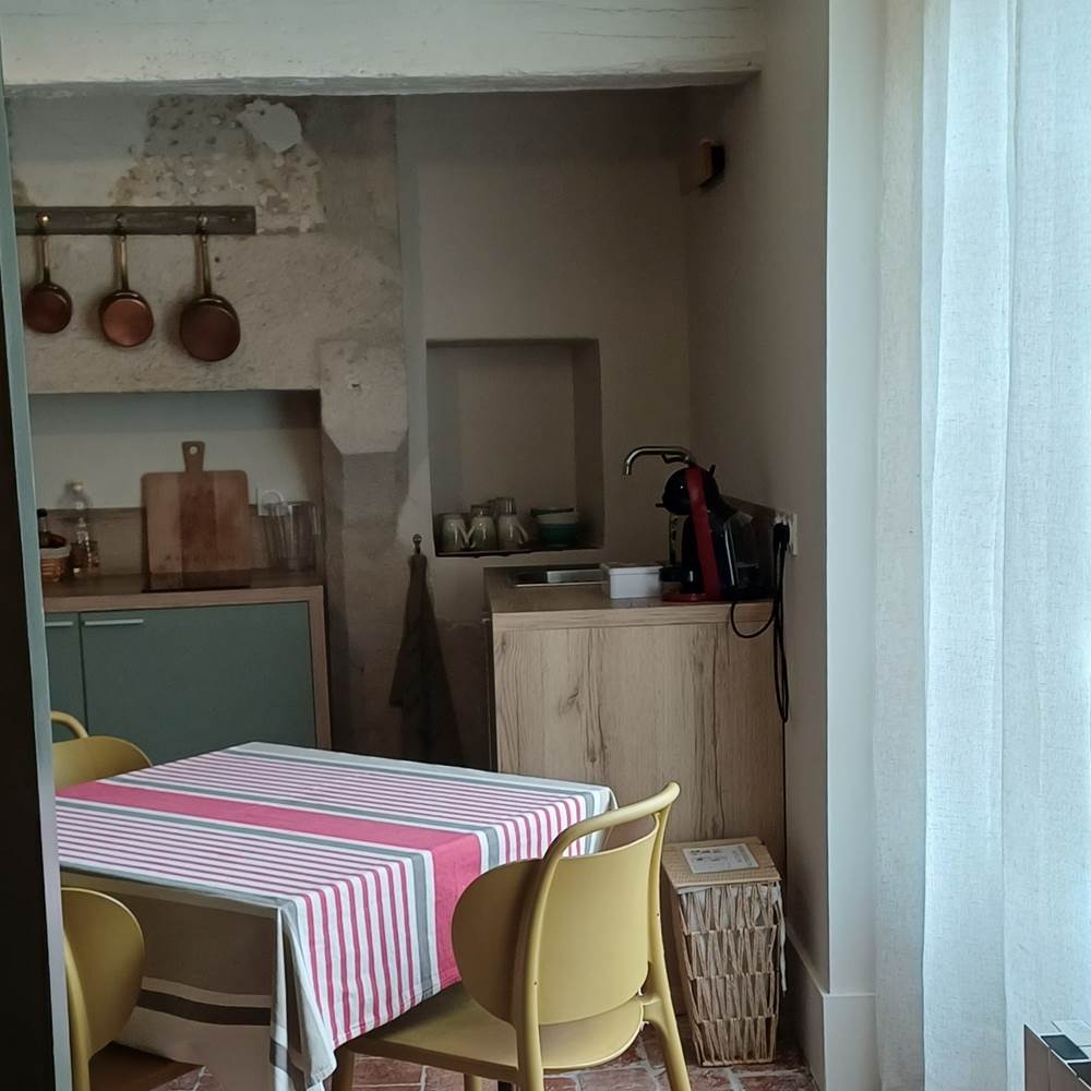 Arrivée dans l'entrée du logis Lancelot