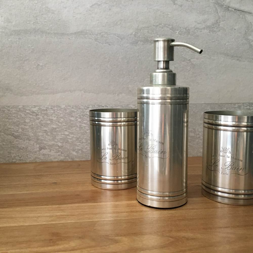 Détails de la salle de bain Safran-presta