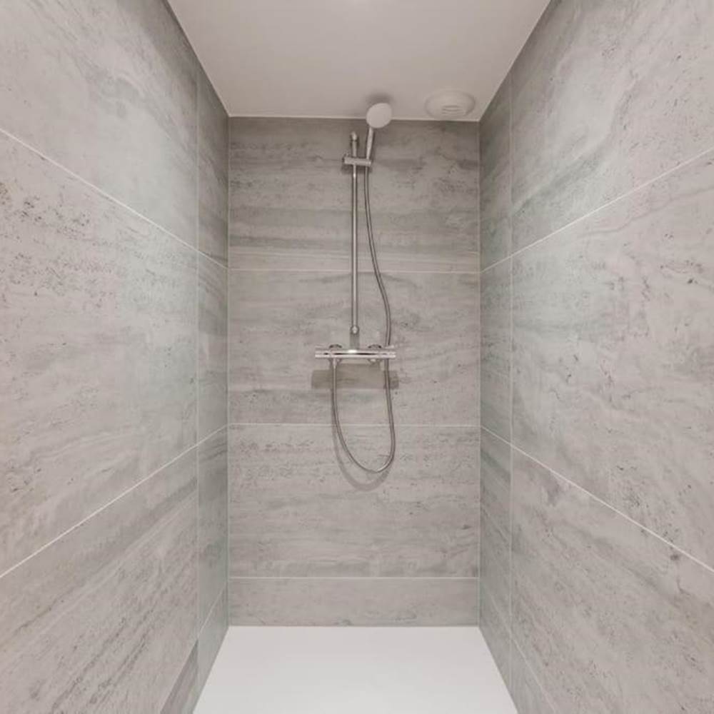 GITE-LA-RUINE-Douche-presta