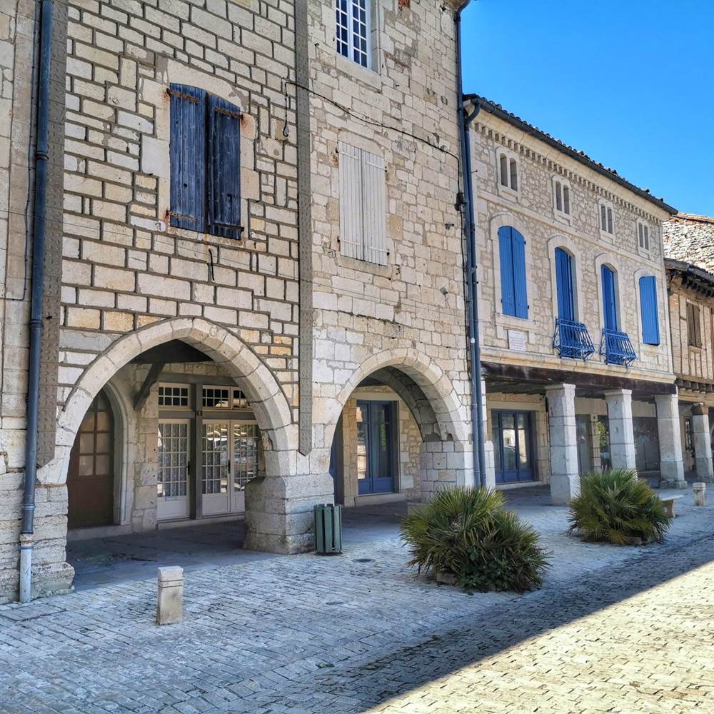 facade-medievale-gite-montpezat-de-quercy-tarn-et-garonne.jpg-gallery
