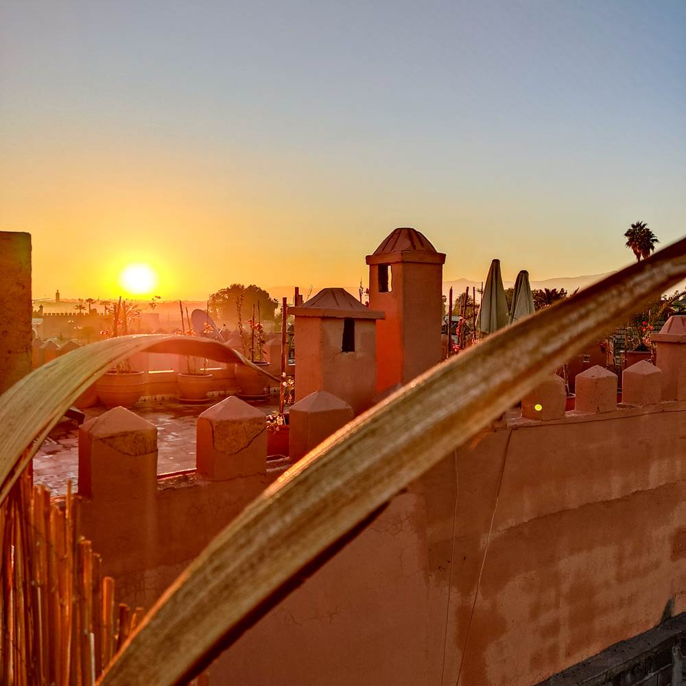 SOLEIL COUCHANT DEPUIS LA TERRASSE-presta