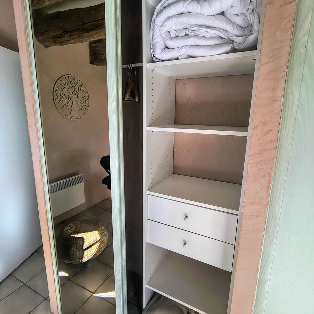 placard-rangements-chambre-verdoyante-saisonnee-centres-aveyron-presta