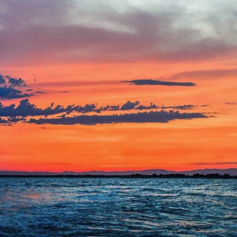 coucher-de-soleilcamargue-en-bateau-les-quatres-maries-saintes-maries-de-la-mer-gallery