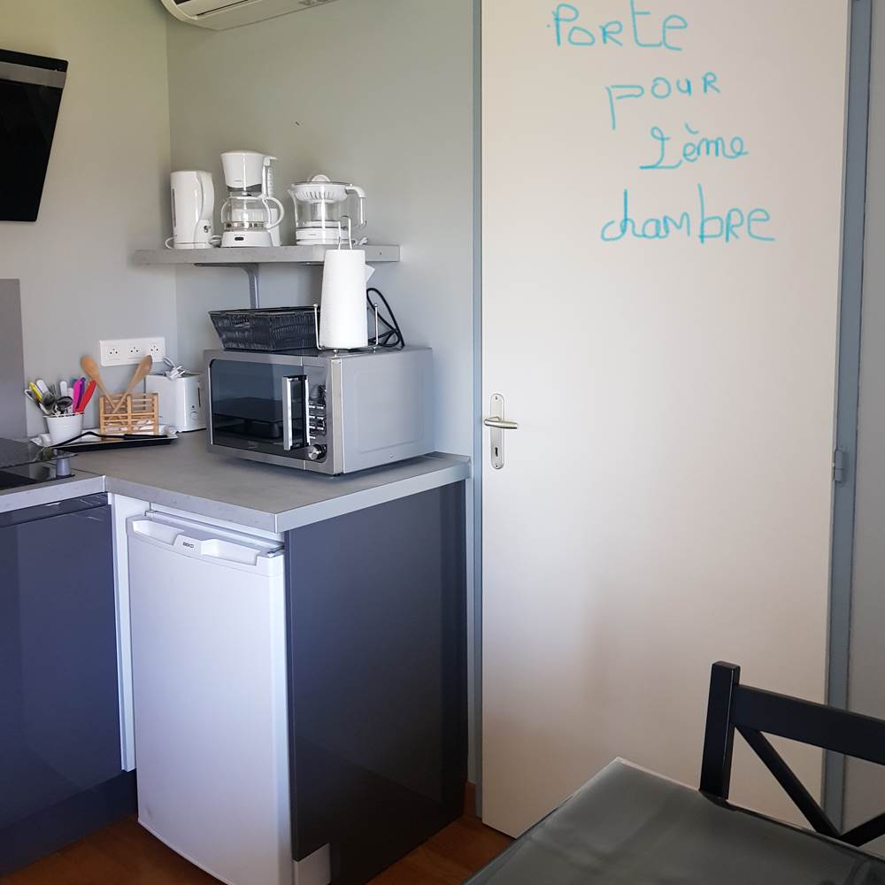 Porte donnant accès à la 2ème chambre-presta