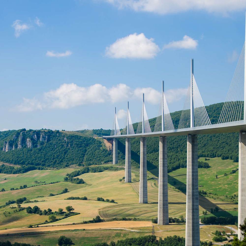 Viaduc de Millau-© M. Hennessy - Tourisme Aveyron-gallery