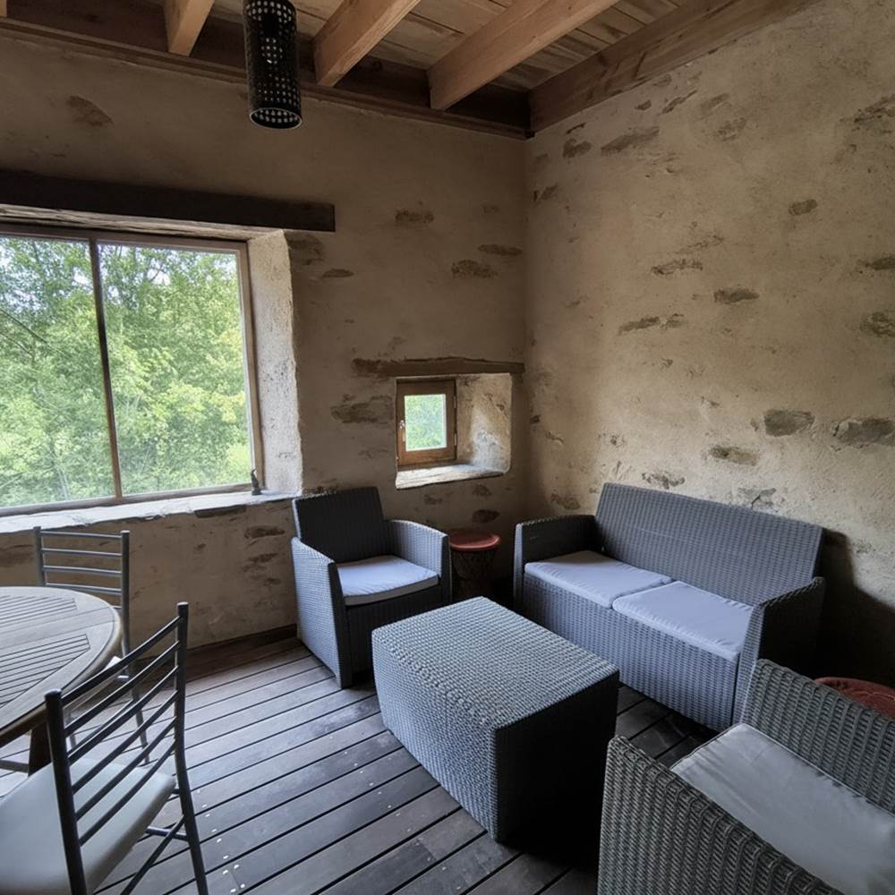 salon-gite-boise-aveyron-terrasse-vue.jpg-presta