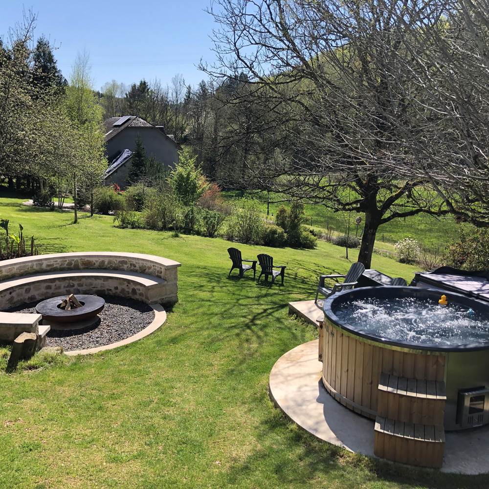 Gîte Val Souvigne_Bain nordique et Braséro_Printemps_2-presta