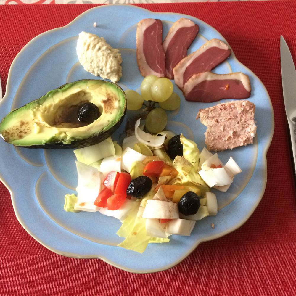 Repas complet entrée - Les Suites Champenoises-gallery