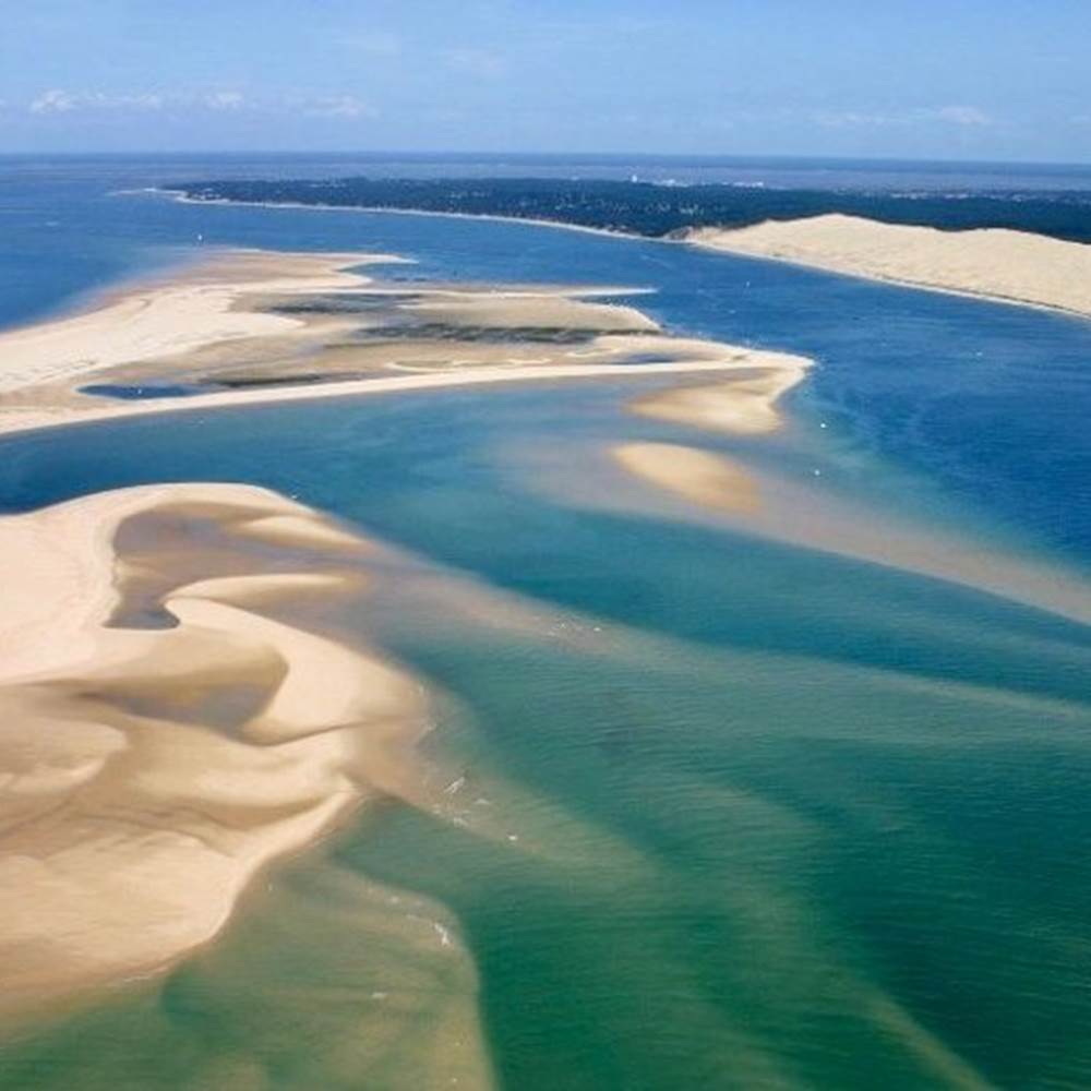 plage-du-cap-ferret-vue-bassin-arcachon-balade-en-couple.jpg-gallery