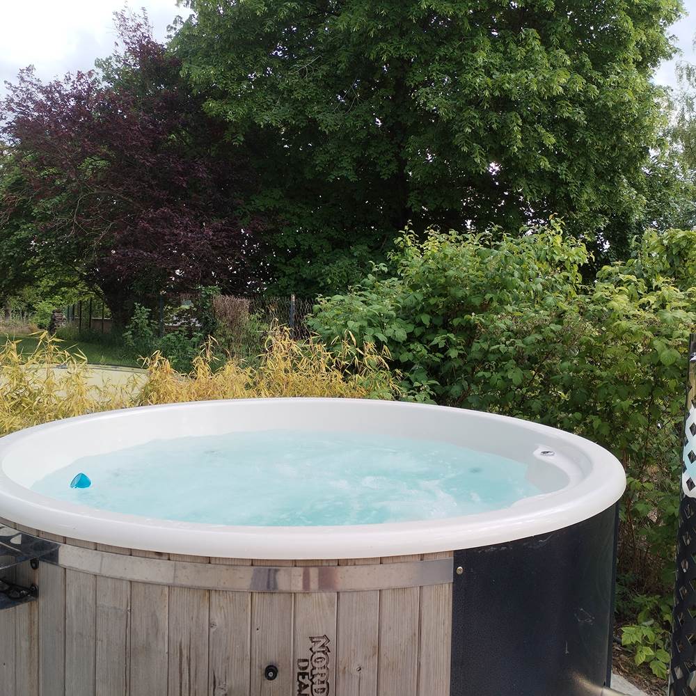 Le bain nordique au coeur du jardin-presta