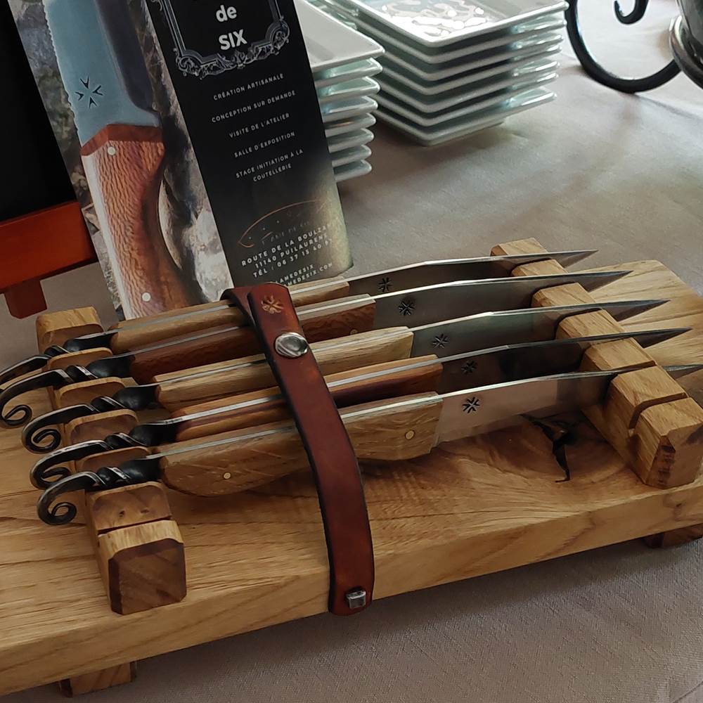 Couteaux pour les côtes de bœuf à l'Hostellerie du Grand Duc-gallery