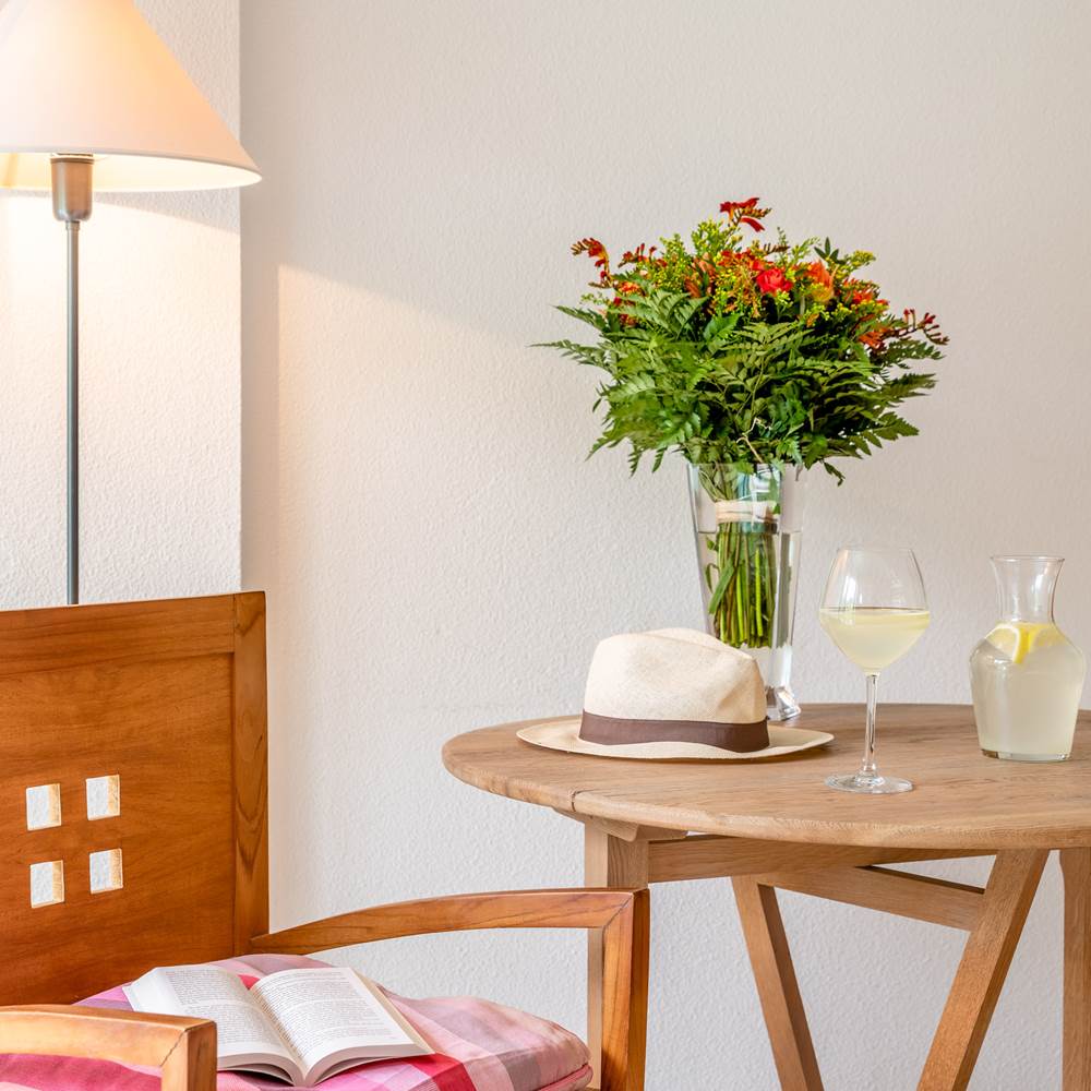 1807-06_08_la_pinede_chambre_bd-presta