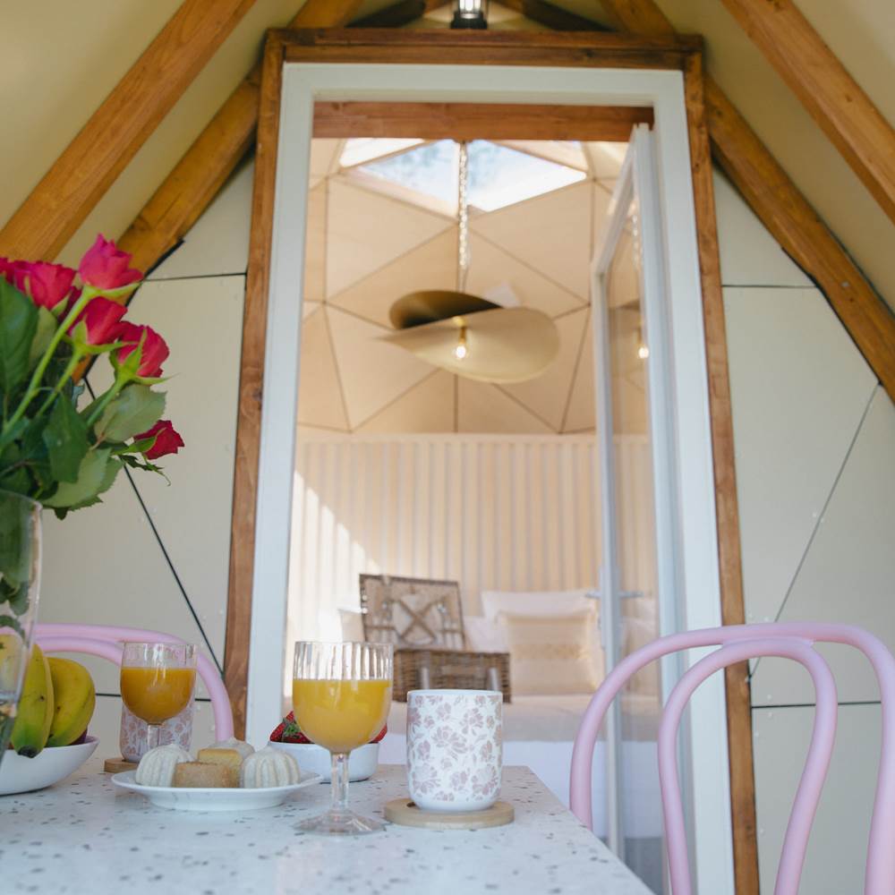 coeur-cristal-vue-exterieure-ecolodge-insolite-sejour-romantique-couple-magalas-herault.jpg-presta