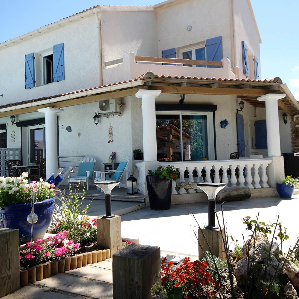 vue sur la résidence  Appart Bleu Azur Saint Florent en Corse-presta