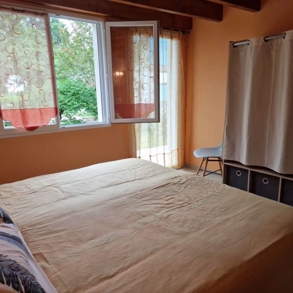 Autre vue de la chambre du Rdc-presta