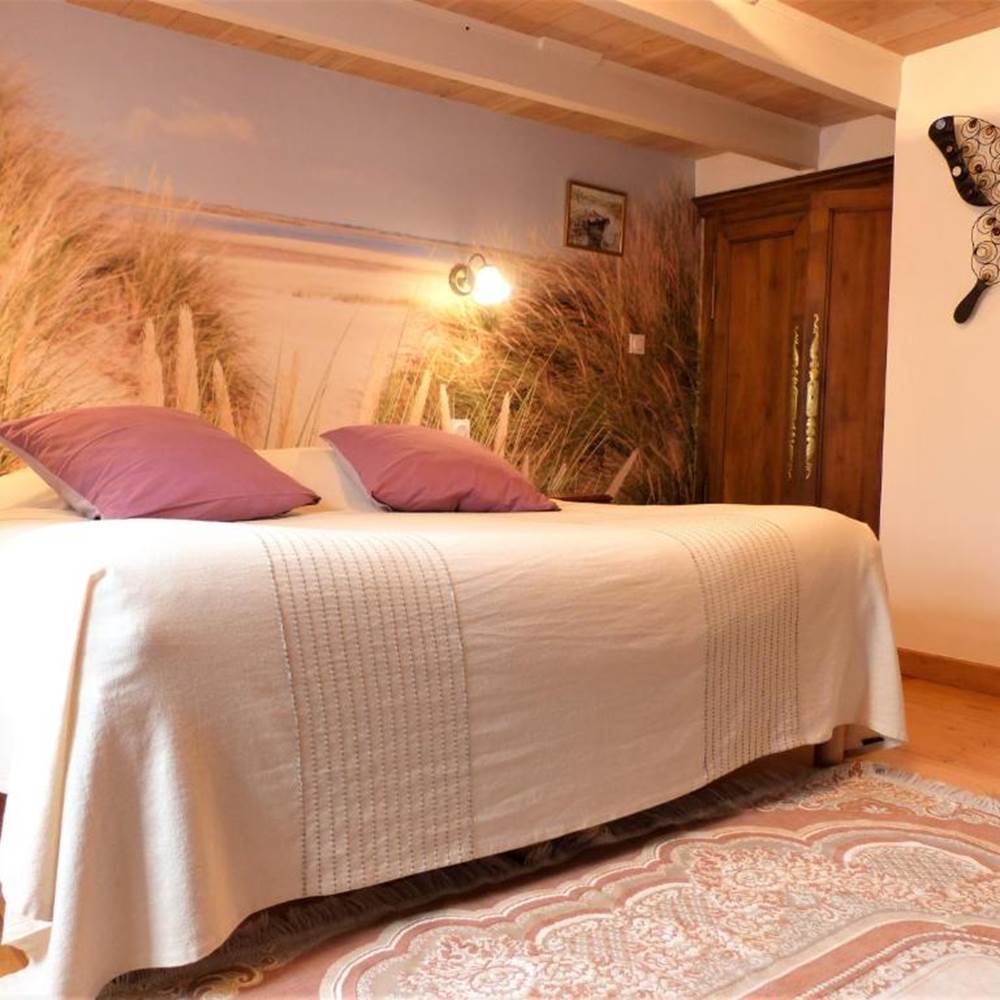 Demeure des tilleuls  chambre papillon-gallery