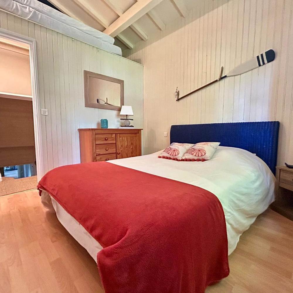 chambre-parentale-villa-cap-ferret-location-haut-de-gamme.jpg-gallery