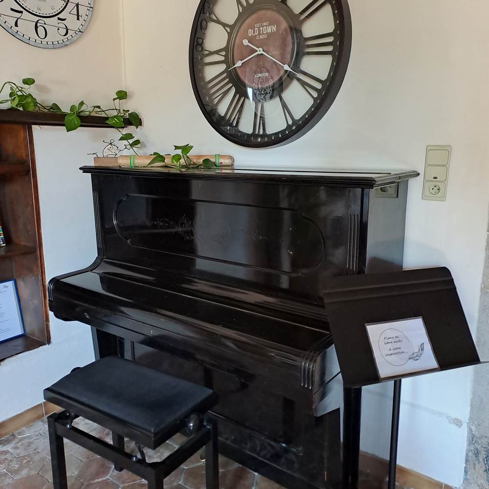 Piano en libre accès-gallery