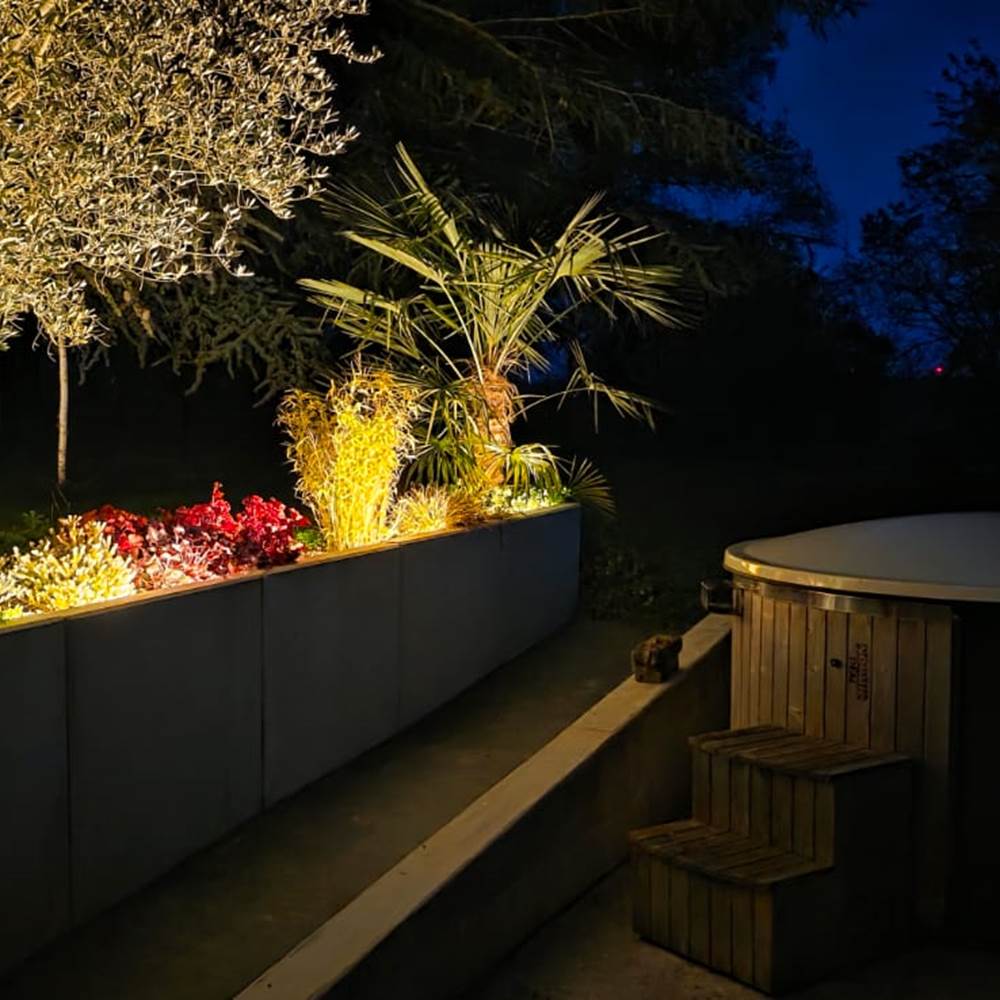 Le spa nordique extérieur privatif côté jardin-presta