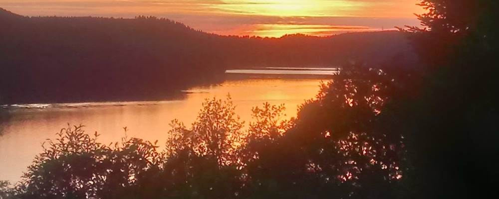 Coucher de soleil sur le lac