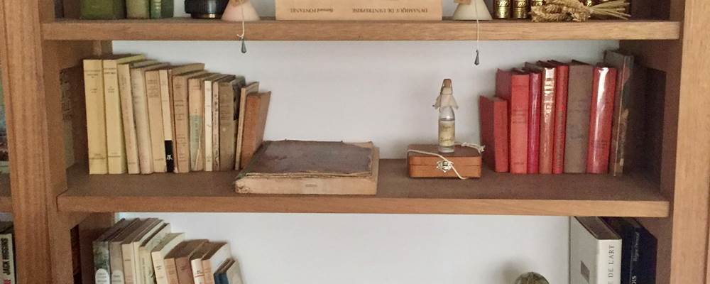s'abandonner à la lecture dans le salon- bibliothèque du premier étage