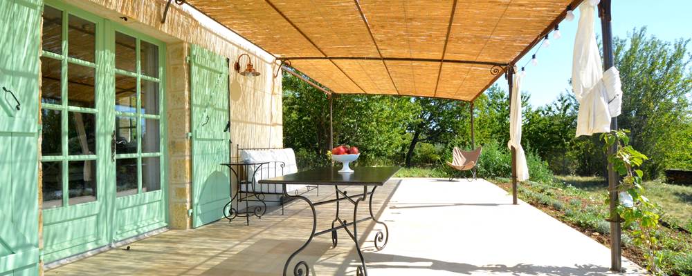 terrasse-Les Volets Verts - chambre d'hôtes de charme en Périgor