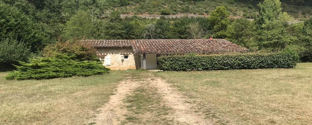Bergerie en bord d'Aveyron
