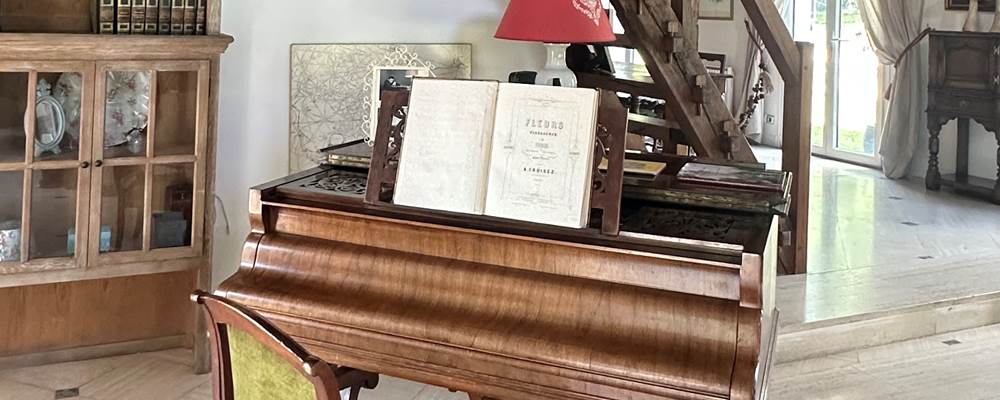 quelques notes de musique...sur le piano Gainsbourg