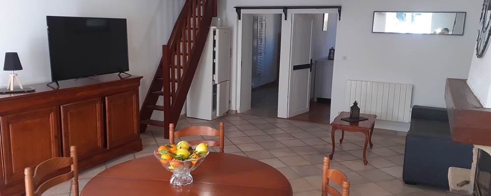 SEJOUR ET COIN CUISINE