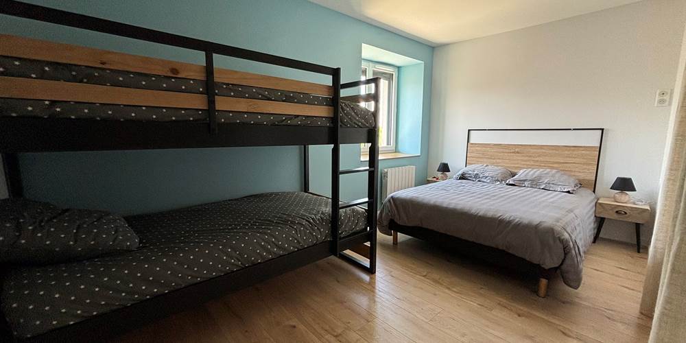 chambre familiale lit double et lits superposés