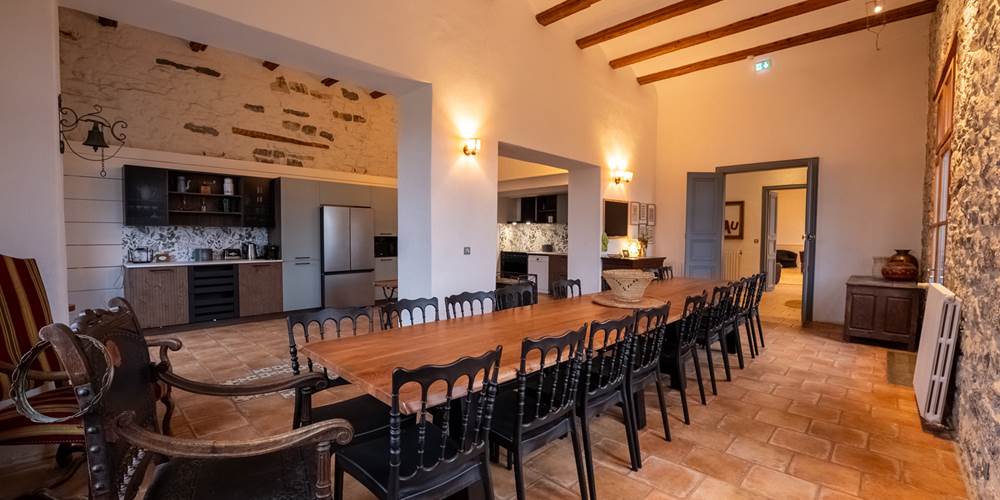 LE CHÂTEAU -  RDC - Salle à Manger avec trés grande table